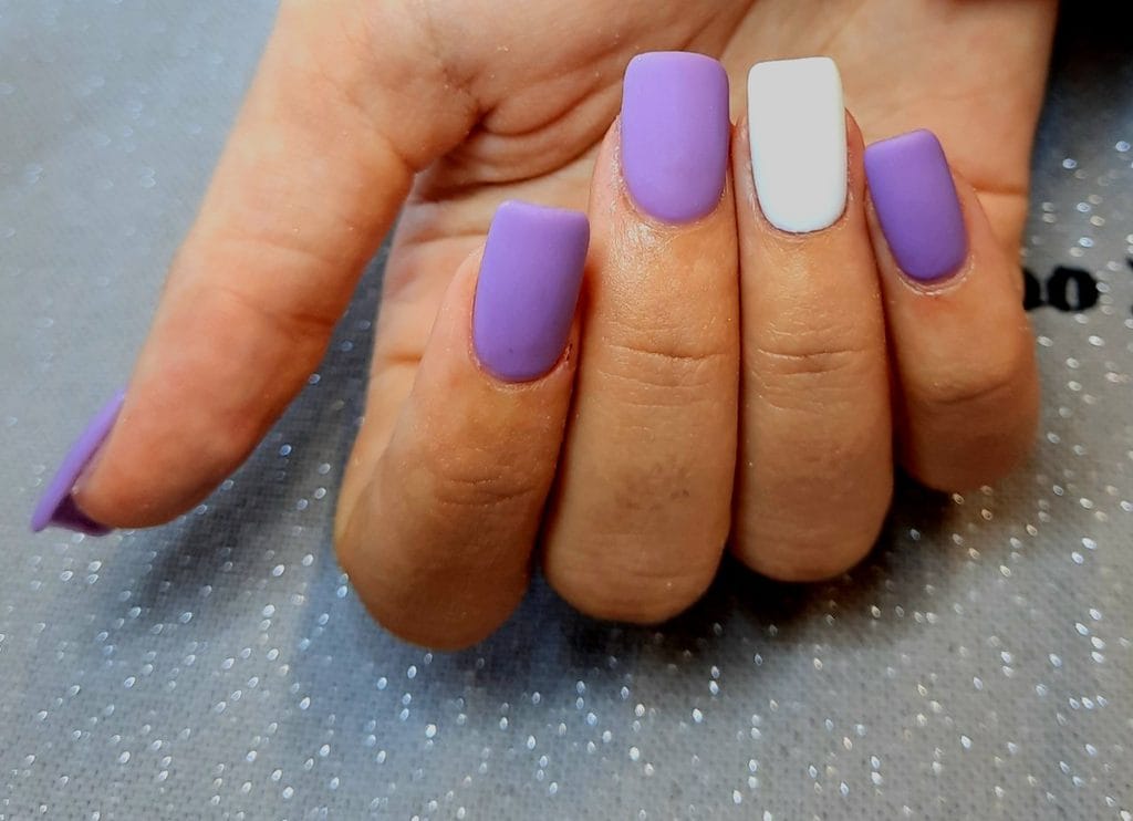 pose gel violet rallongement par liloo passion à rians